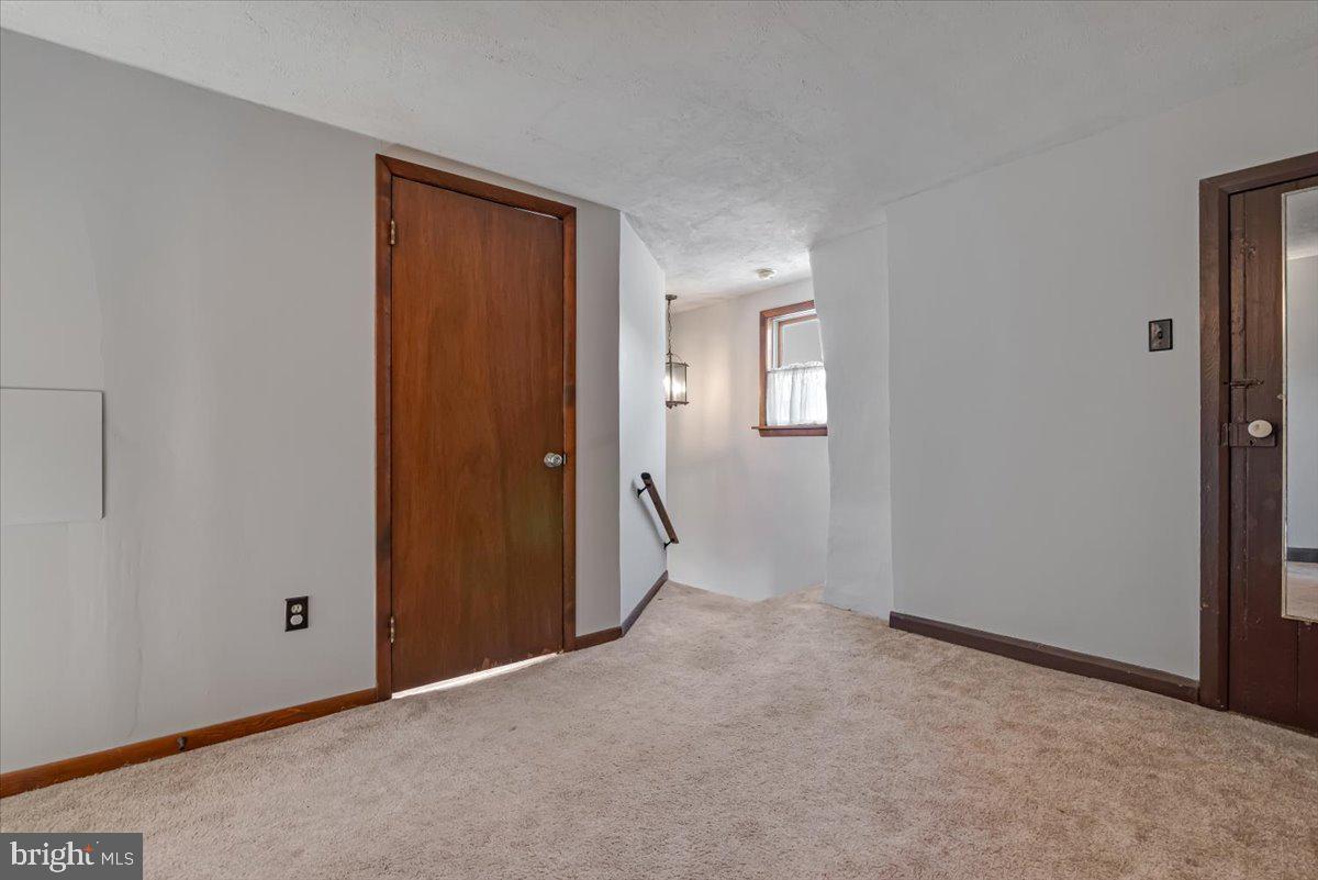 NONE AVAILALBE - Residential Lease