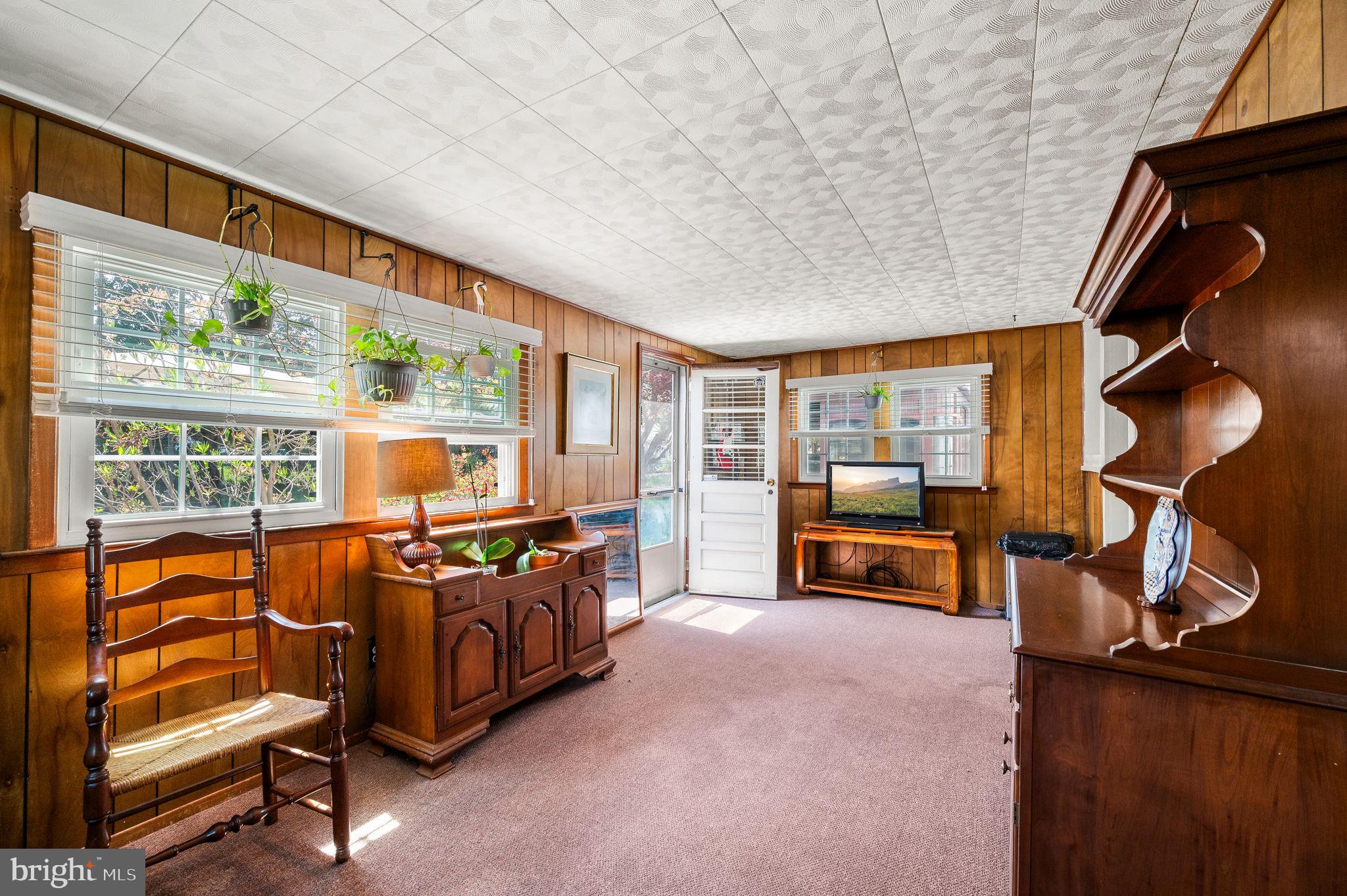 WILLOW WAY - Residential