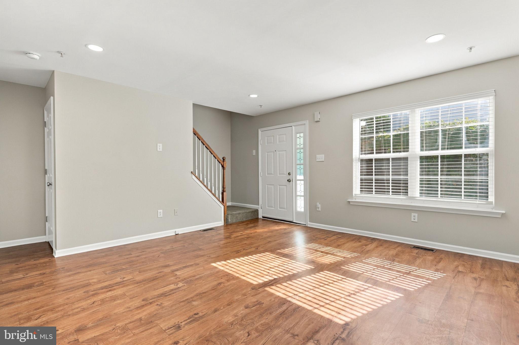213 TANAGER COURT 258