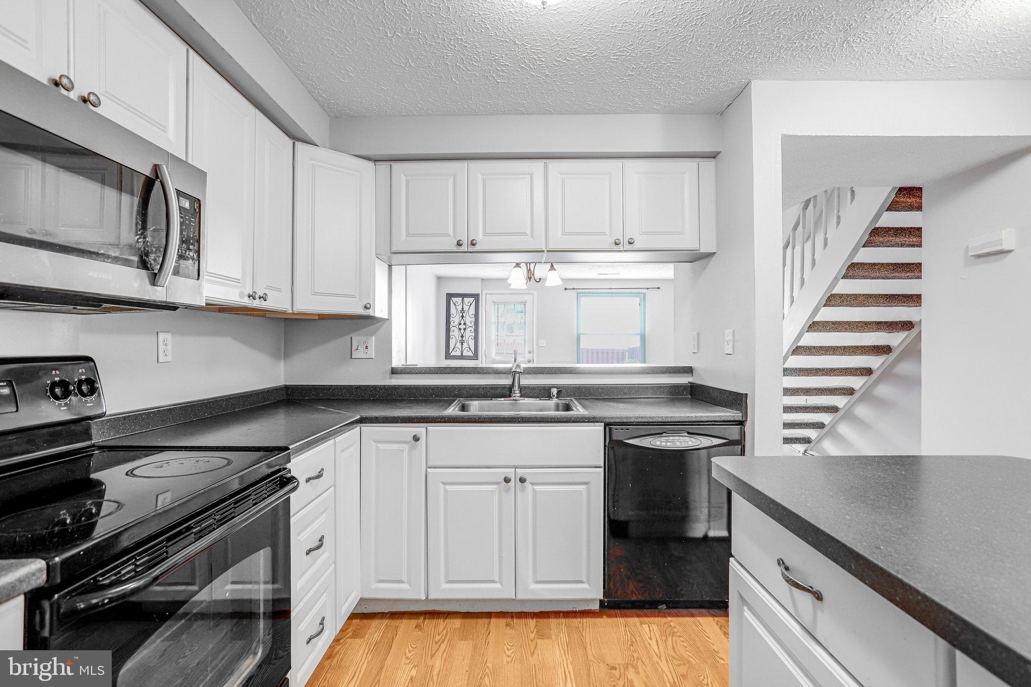 GUNNERS LAKE VILLAGE - Residential