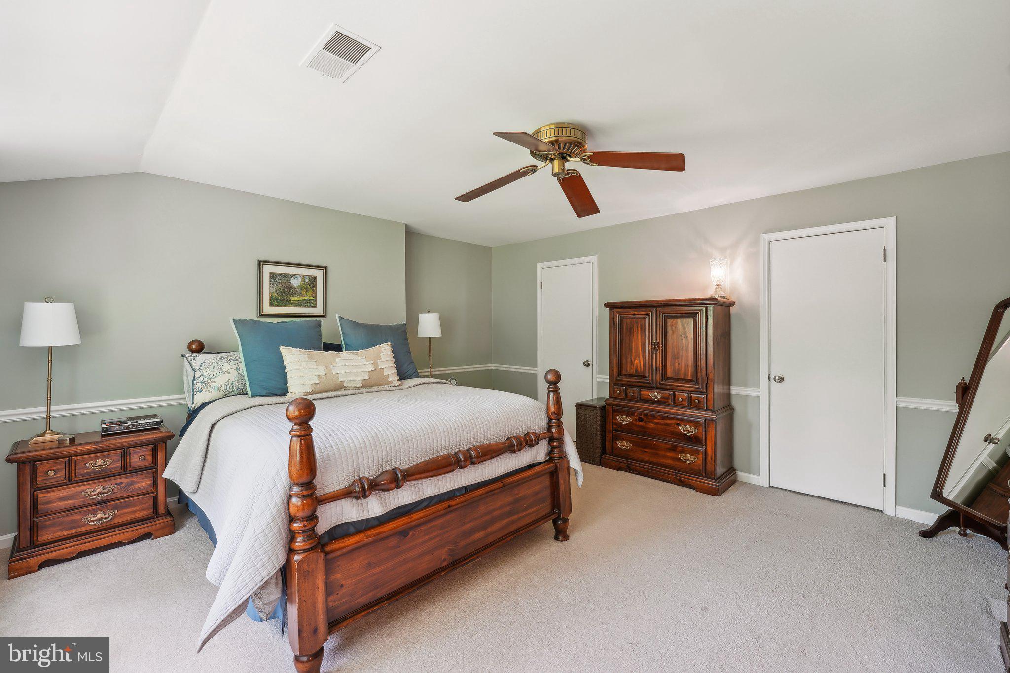 WOLF TRAP WOODS - Residential