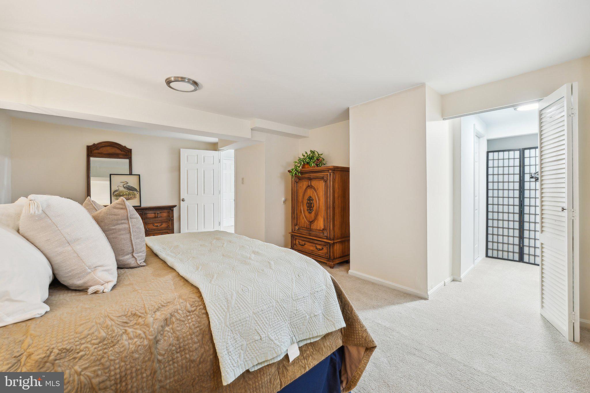 WOLF TRAP WOODS - Residential