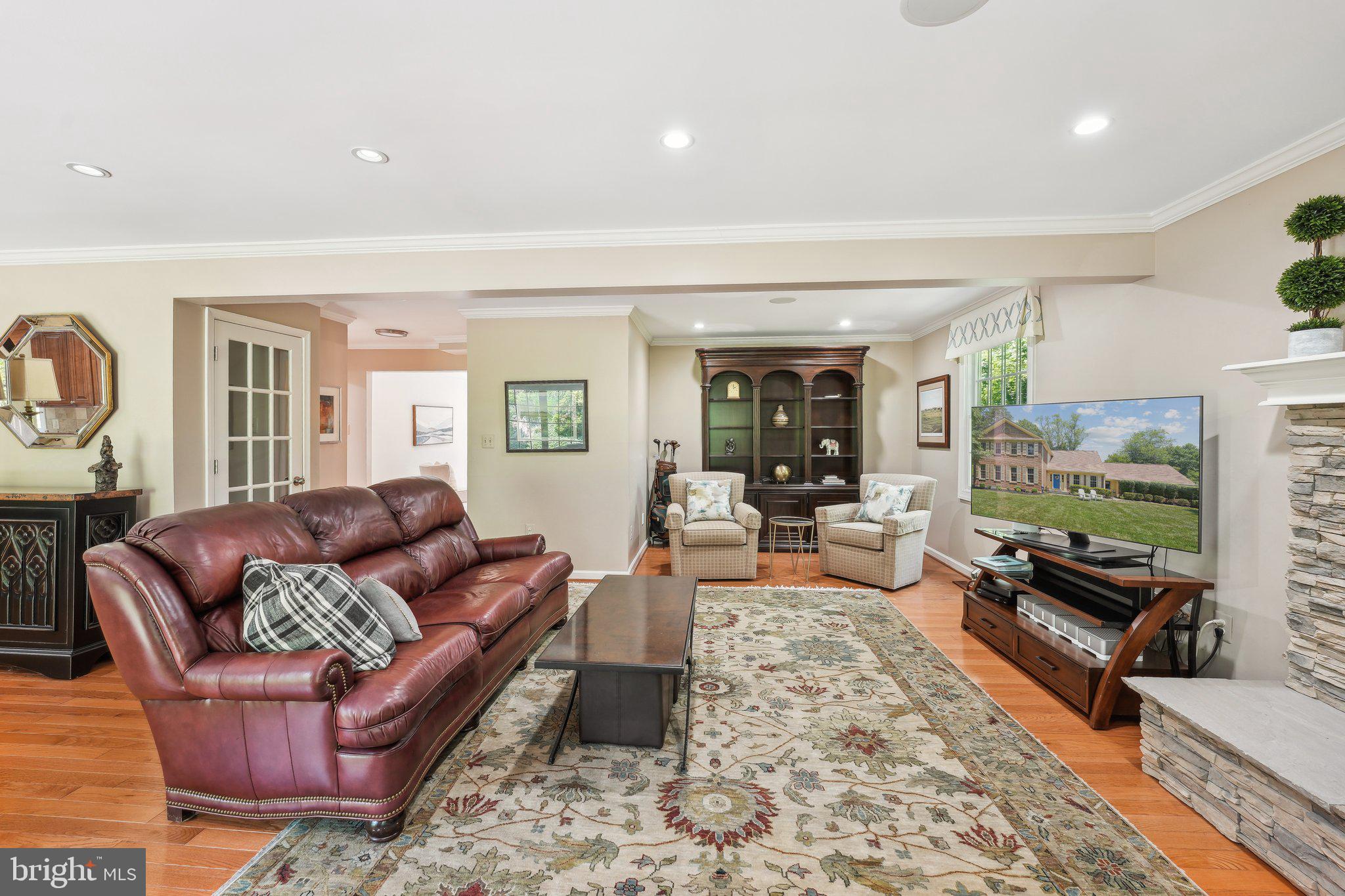 WOLF TRAP WOODS - Residential