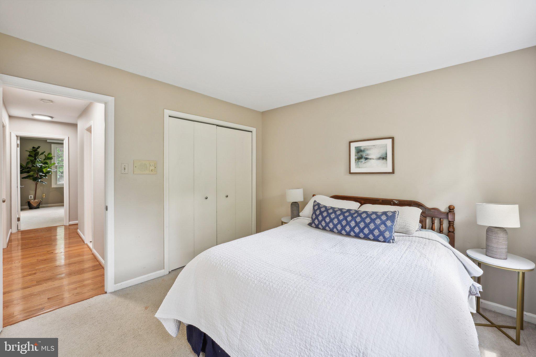 WOLF TRAP WOODS - Residential