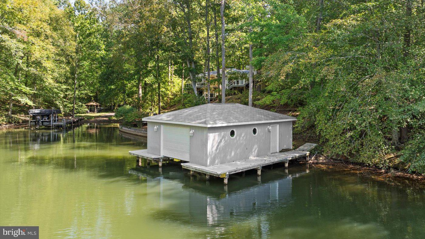 CHILDS COVE - Residential