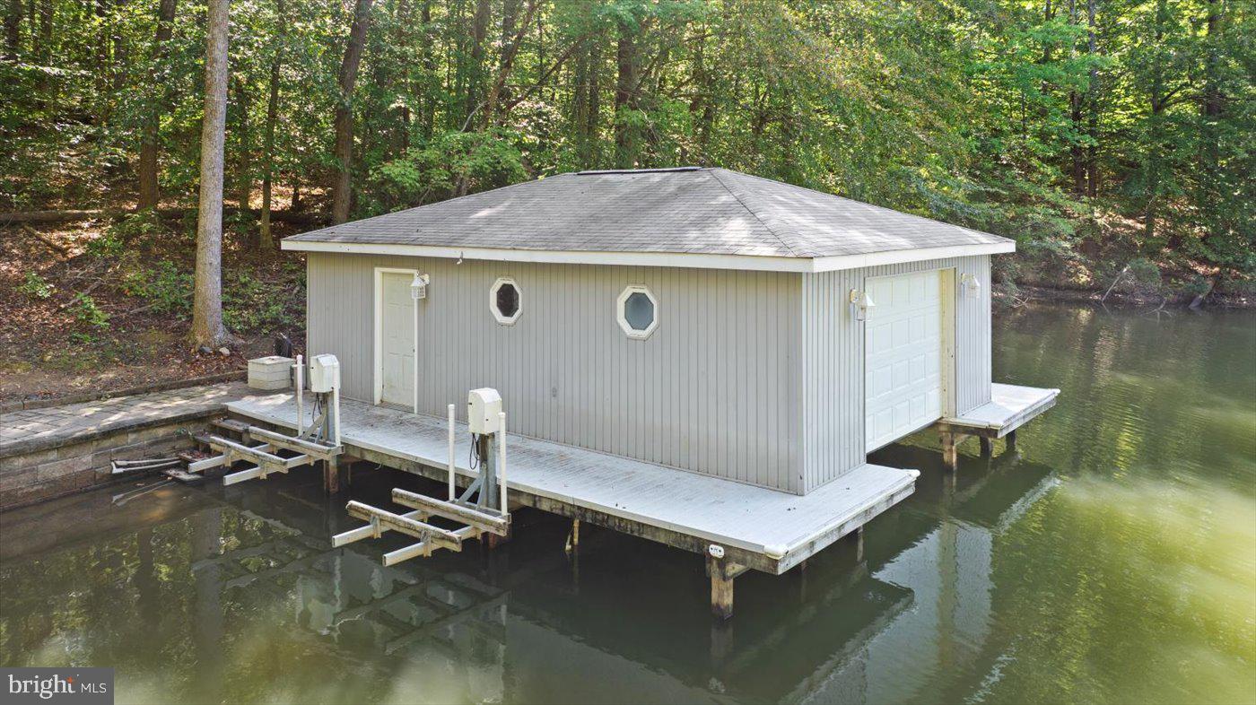 CHILDS COVE - Residential