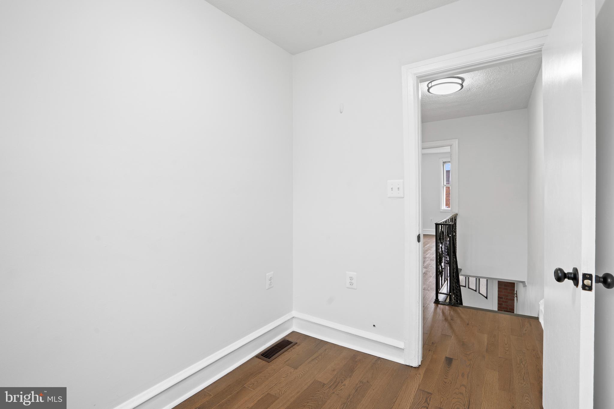 MAYFAIR - Residential