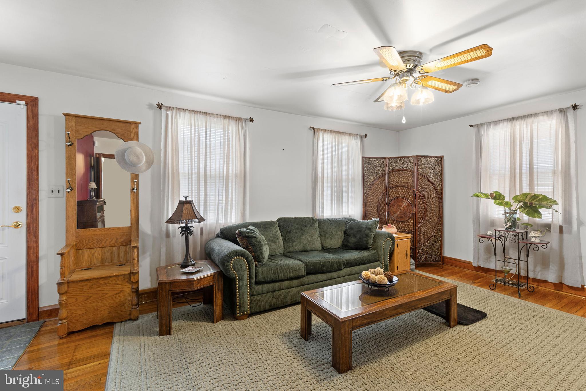 9 PELCZAR AVENUE