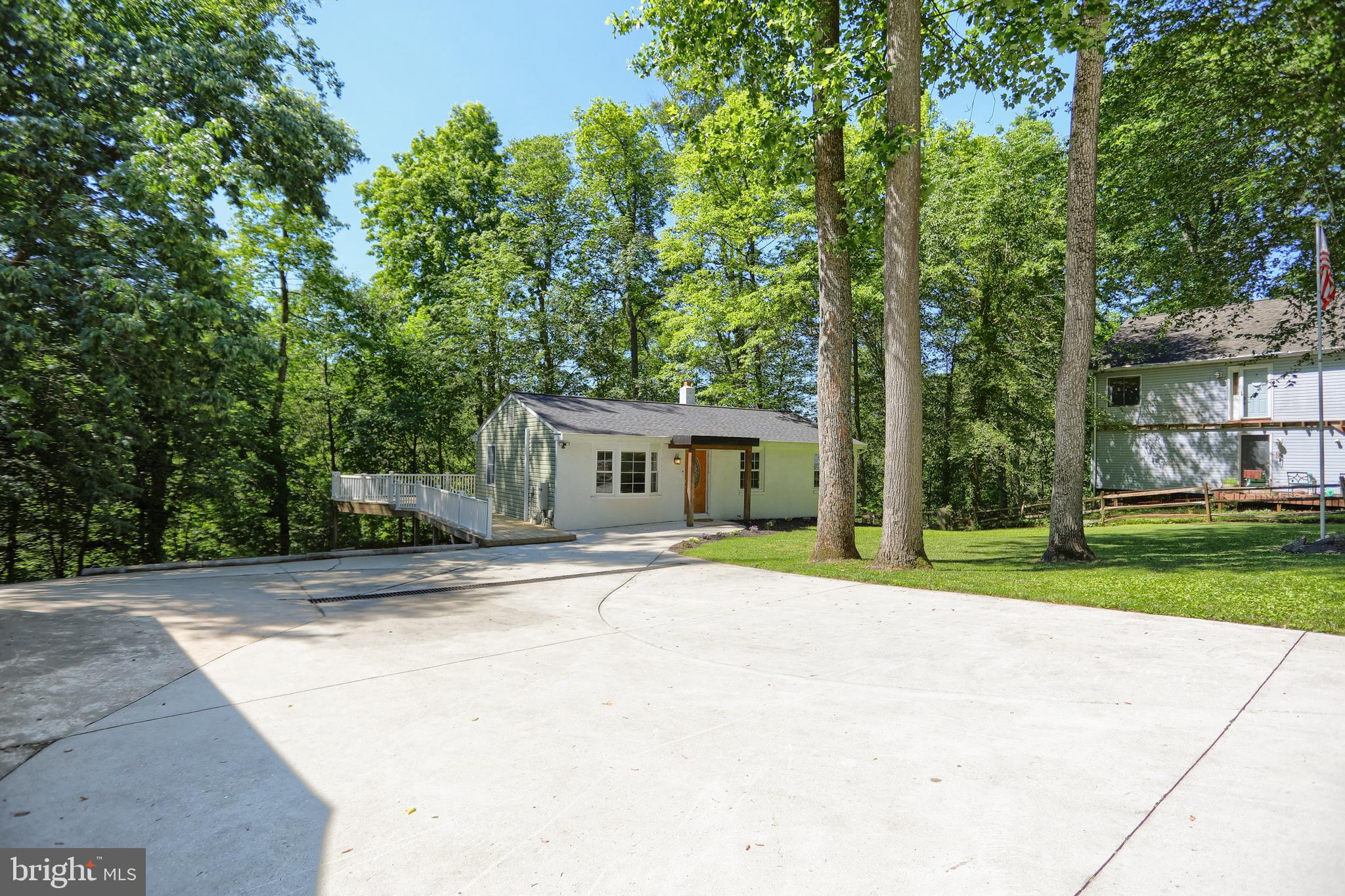 32 CODJUS DRIVE