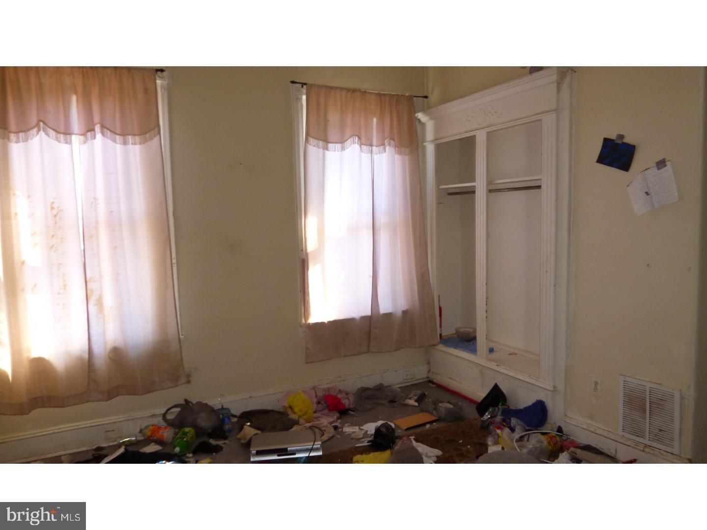 STRAWBERRY MANSION - Residential