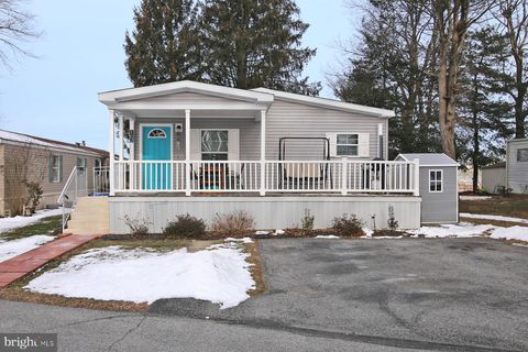 13 COUNTRY ACRES PARK MYERSTOWN PA 17067