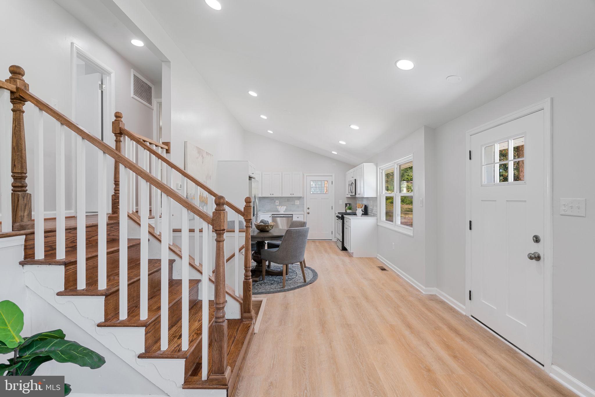 ROSE HILL FARMS - Residential