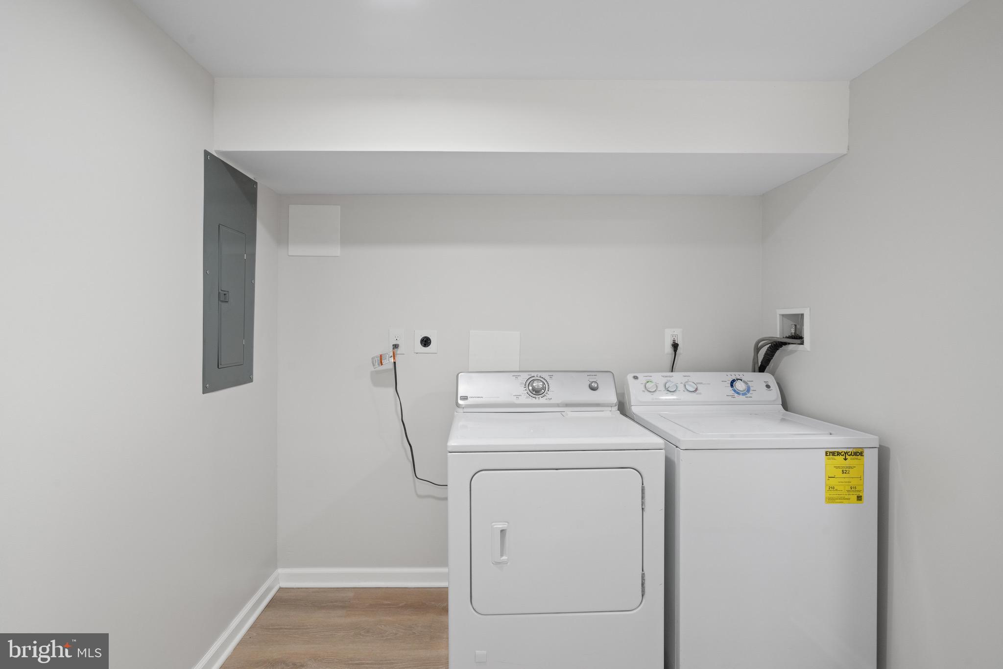 ROSE HILL FARMS - Residential