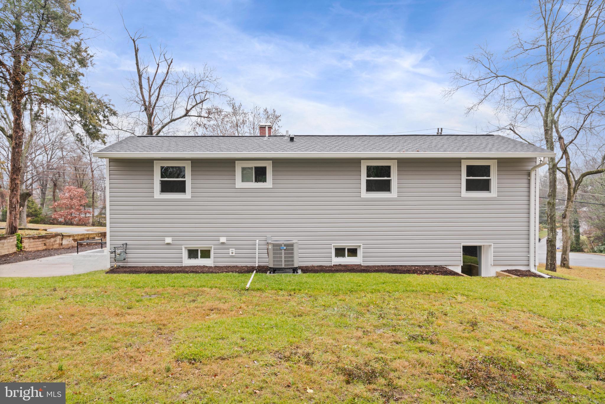 ROSE HILL FARMS - Residential