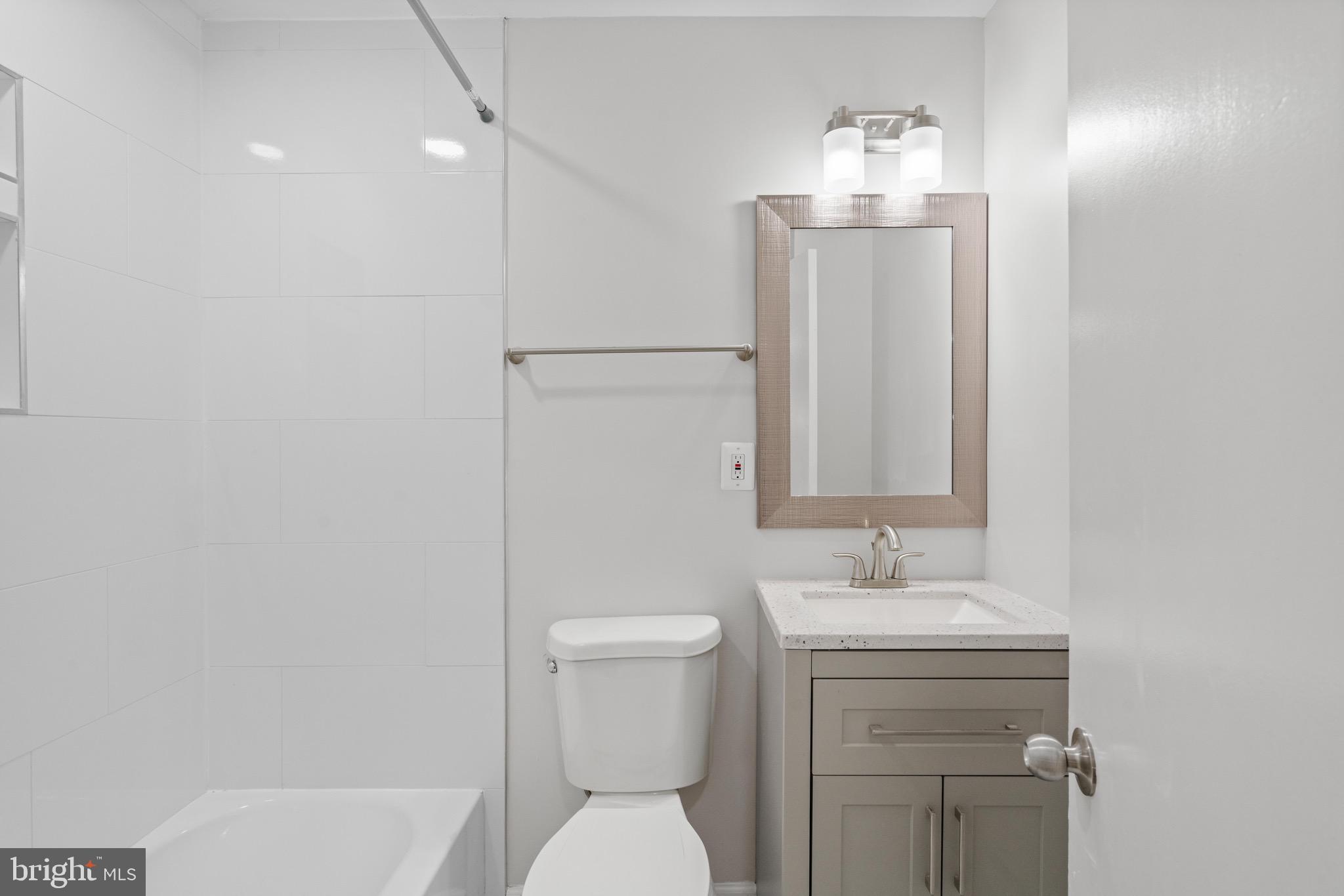 ROSE HILL FARMS - Residential