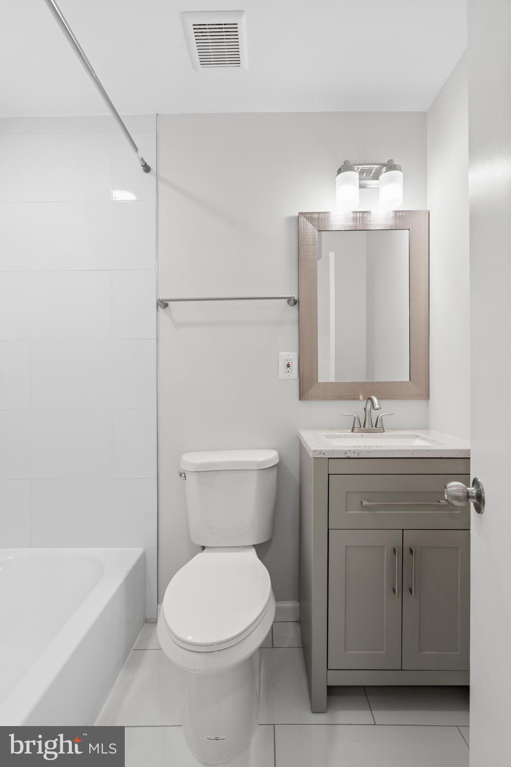 ROSE HILL FARMS - Residential