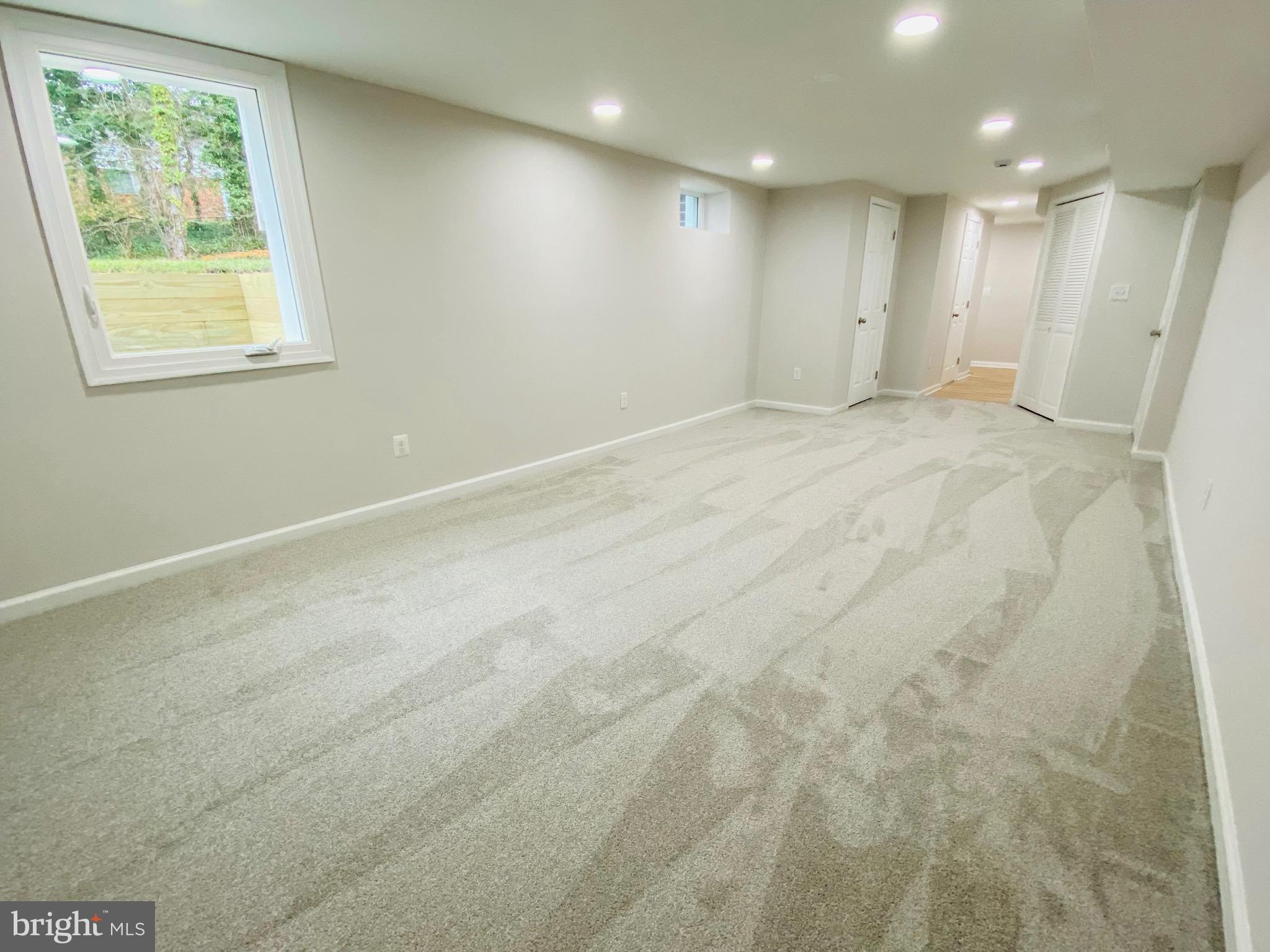 ROSE HILL FARMS - Residential