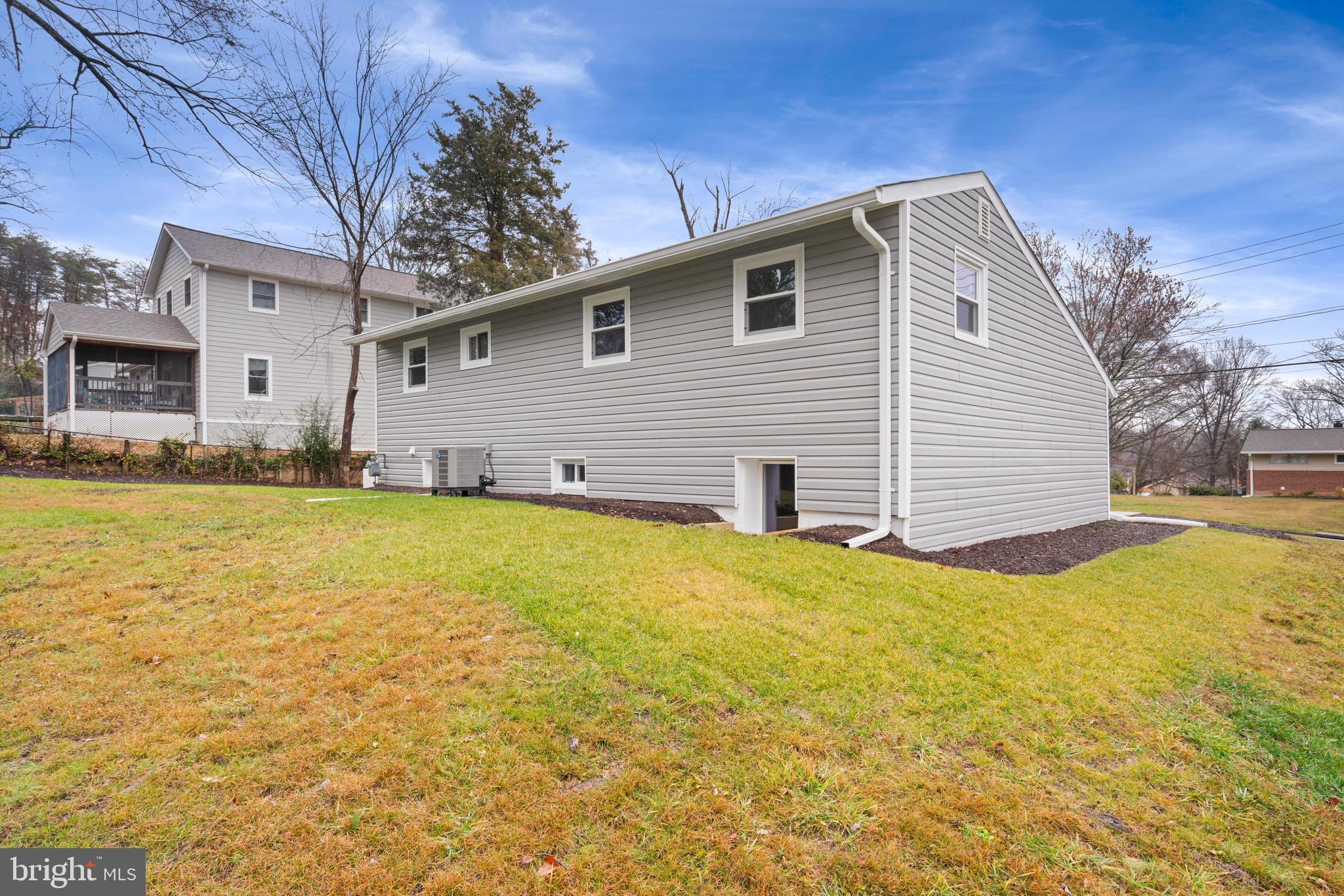 ROSE HILL FARMS - Residential