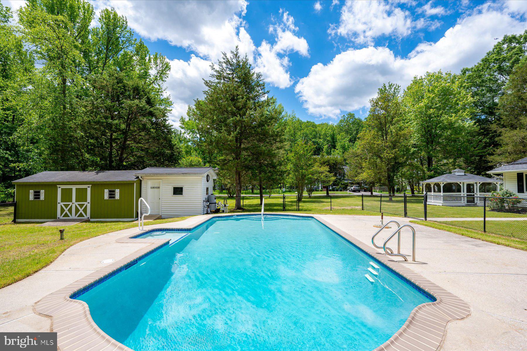 GLEBE HEIGHTS - Residential