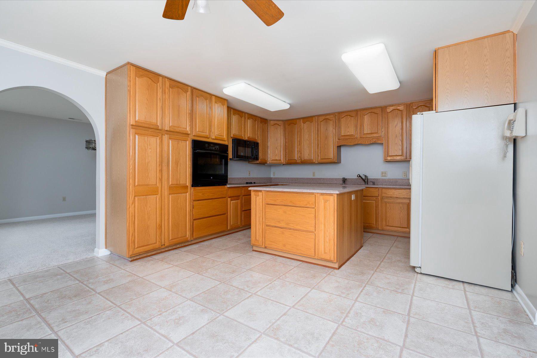 3372 OAK DRIVE