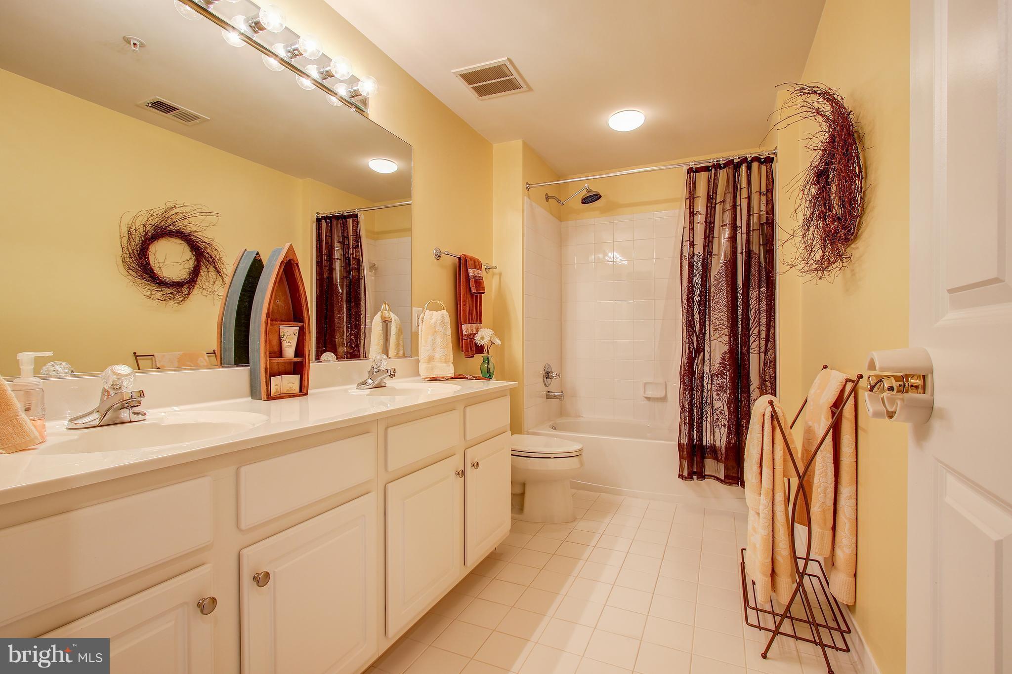 GLENBROOK VILLAGE - Residential