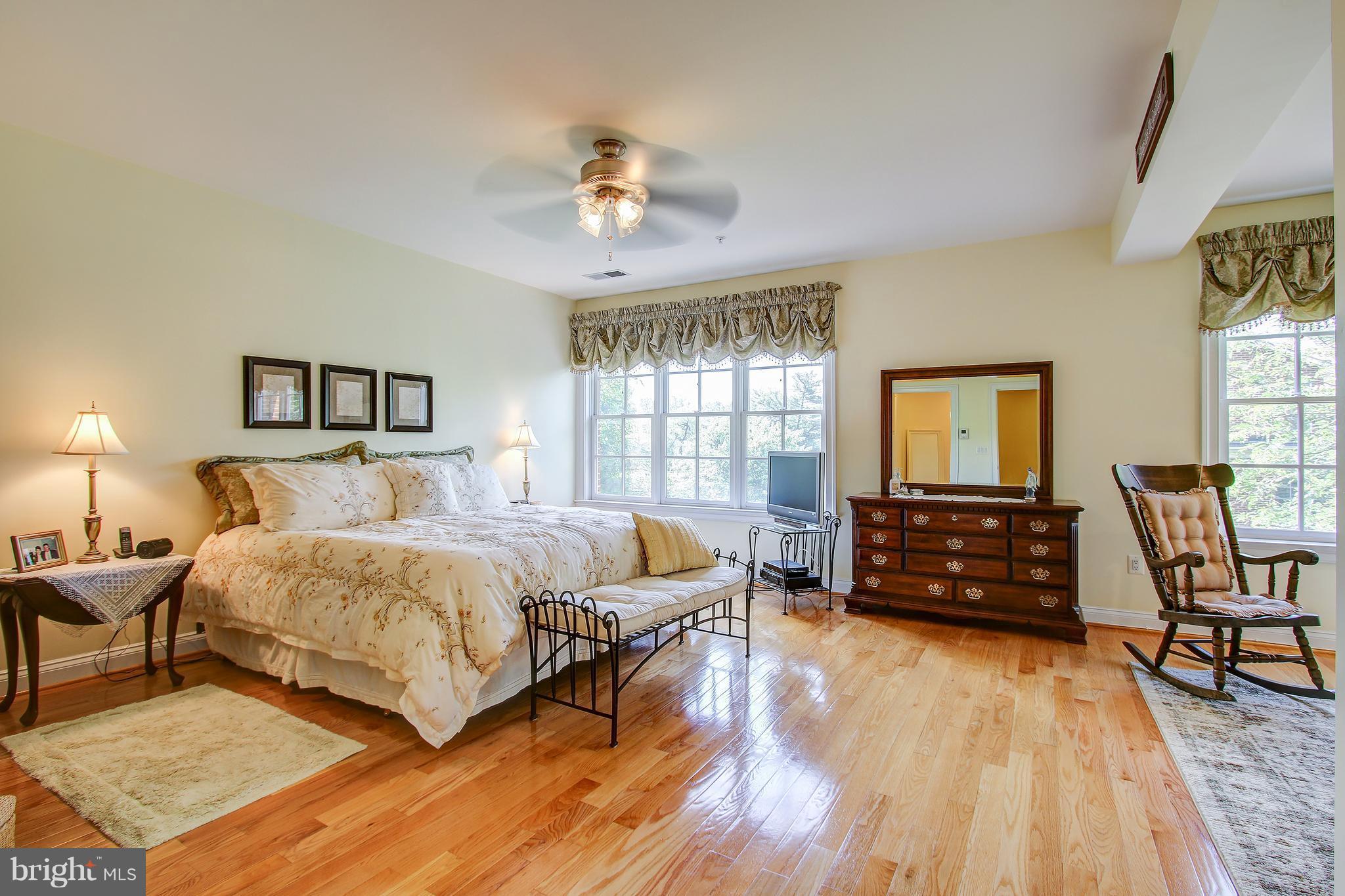 GLENBROOK VILLAGE - Residential