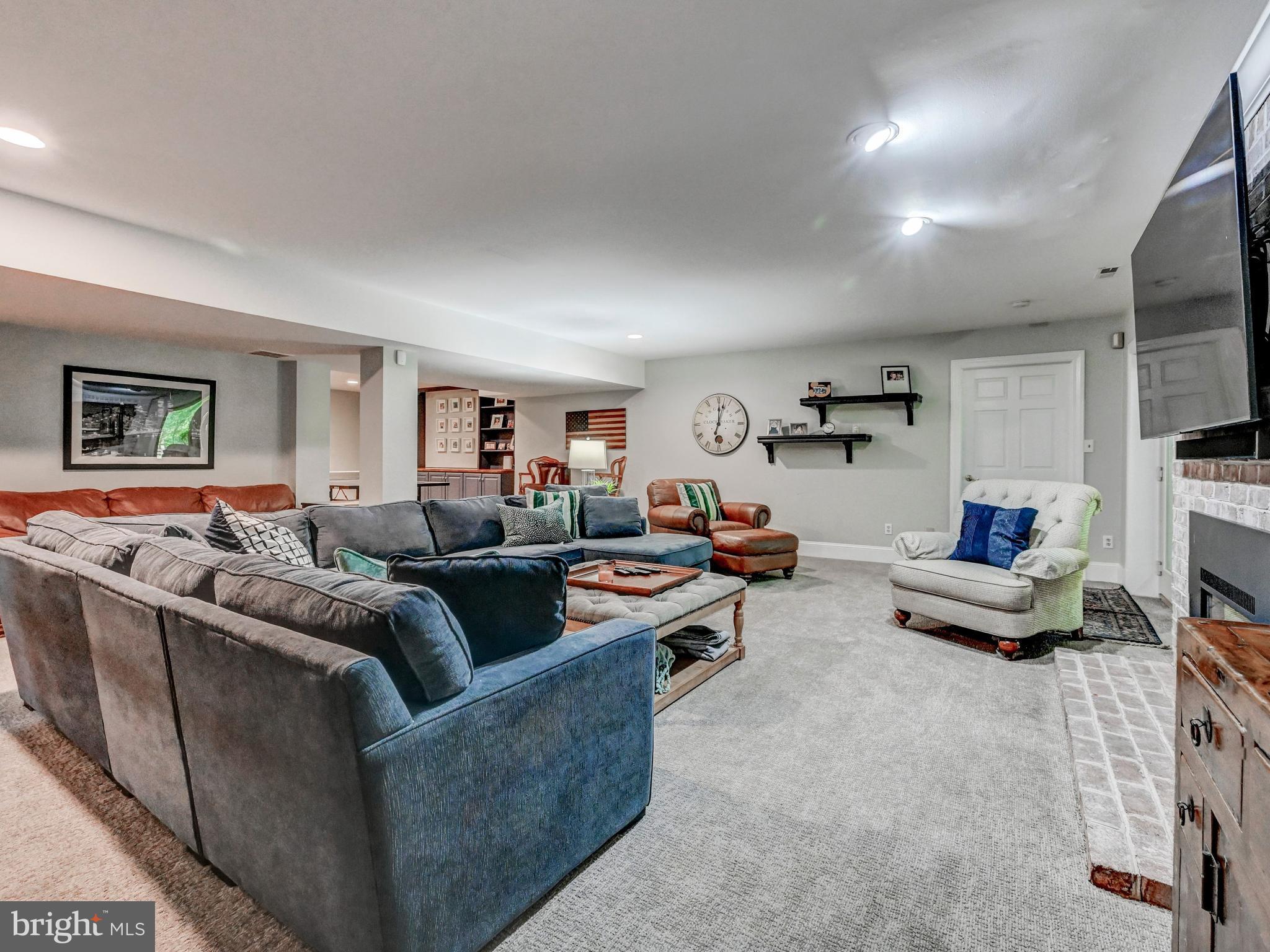 SPRINGHILL FARMS - Residential