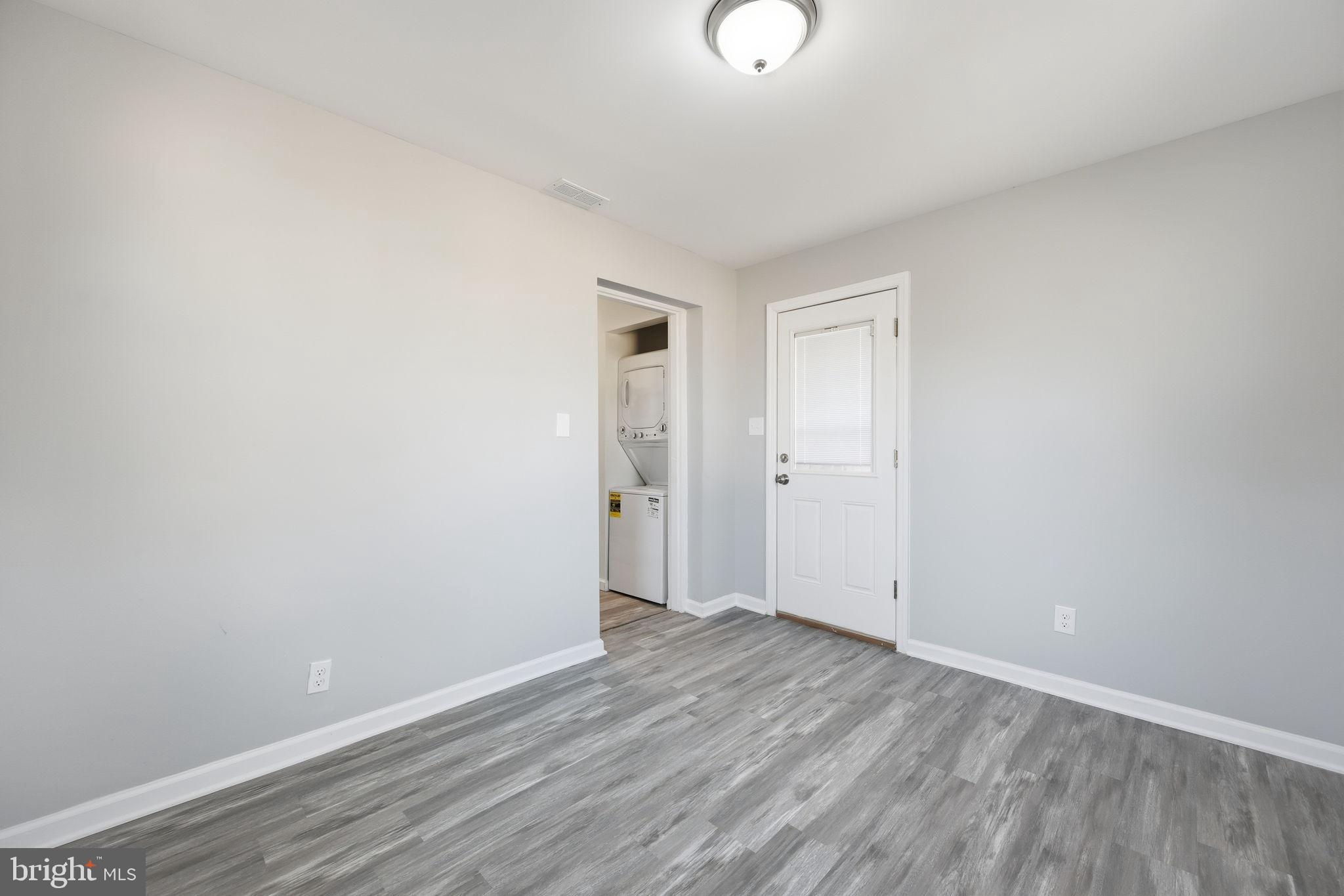 HOLLYWOOD - Residential