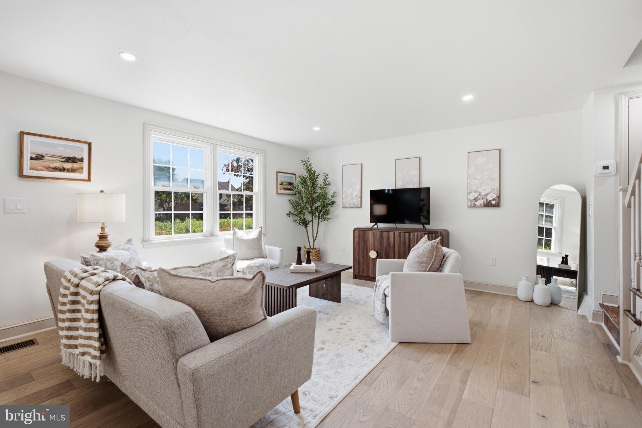 401 TWIN OAKS DRIVE