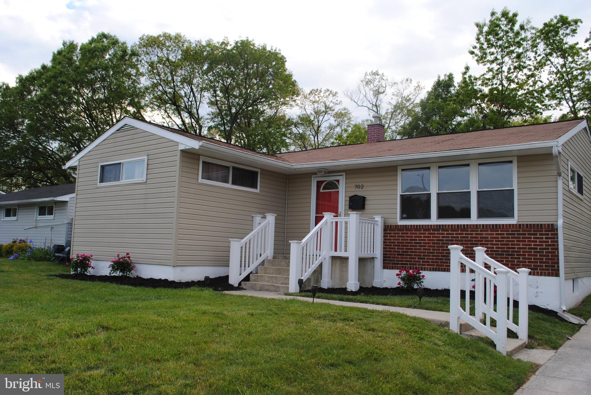 MUNROE GARDENS - Residential