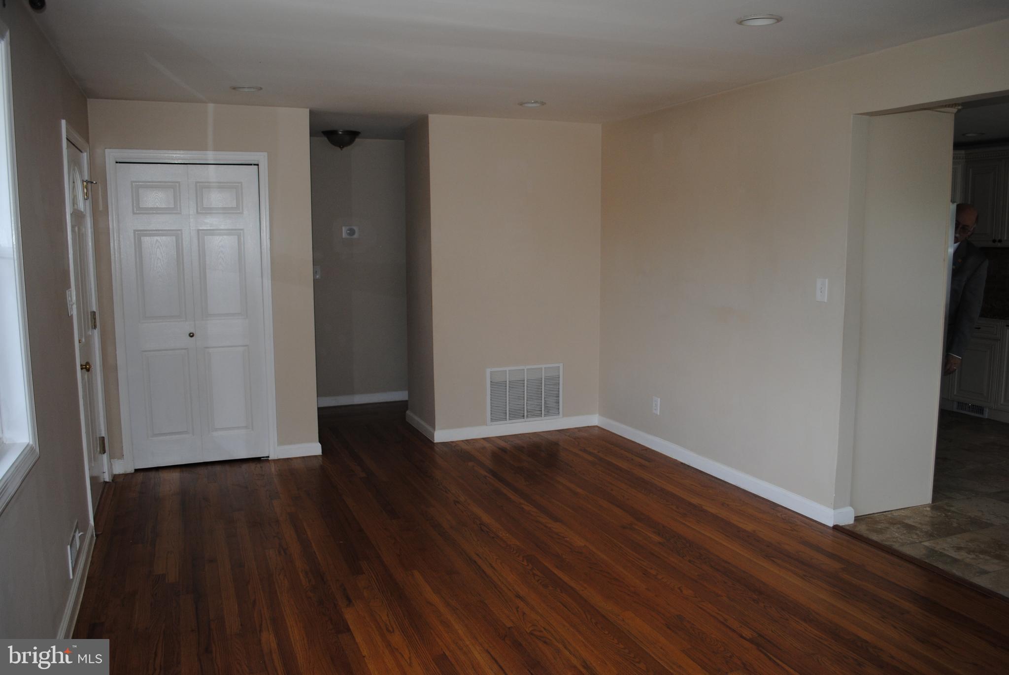 MUNROE GARDENS - Residential