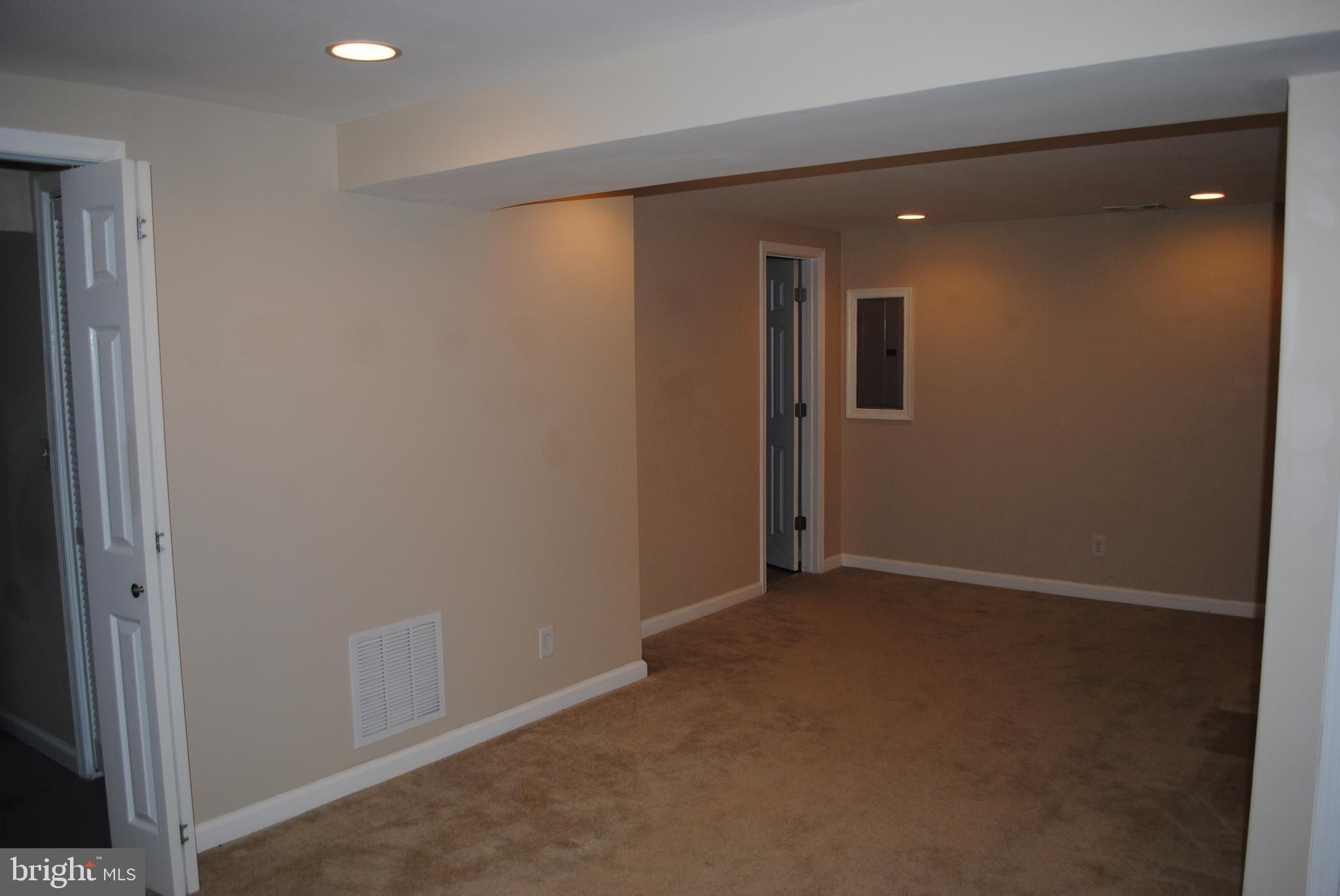 MUNROE GARDENS - Residential