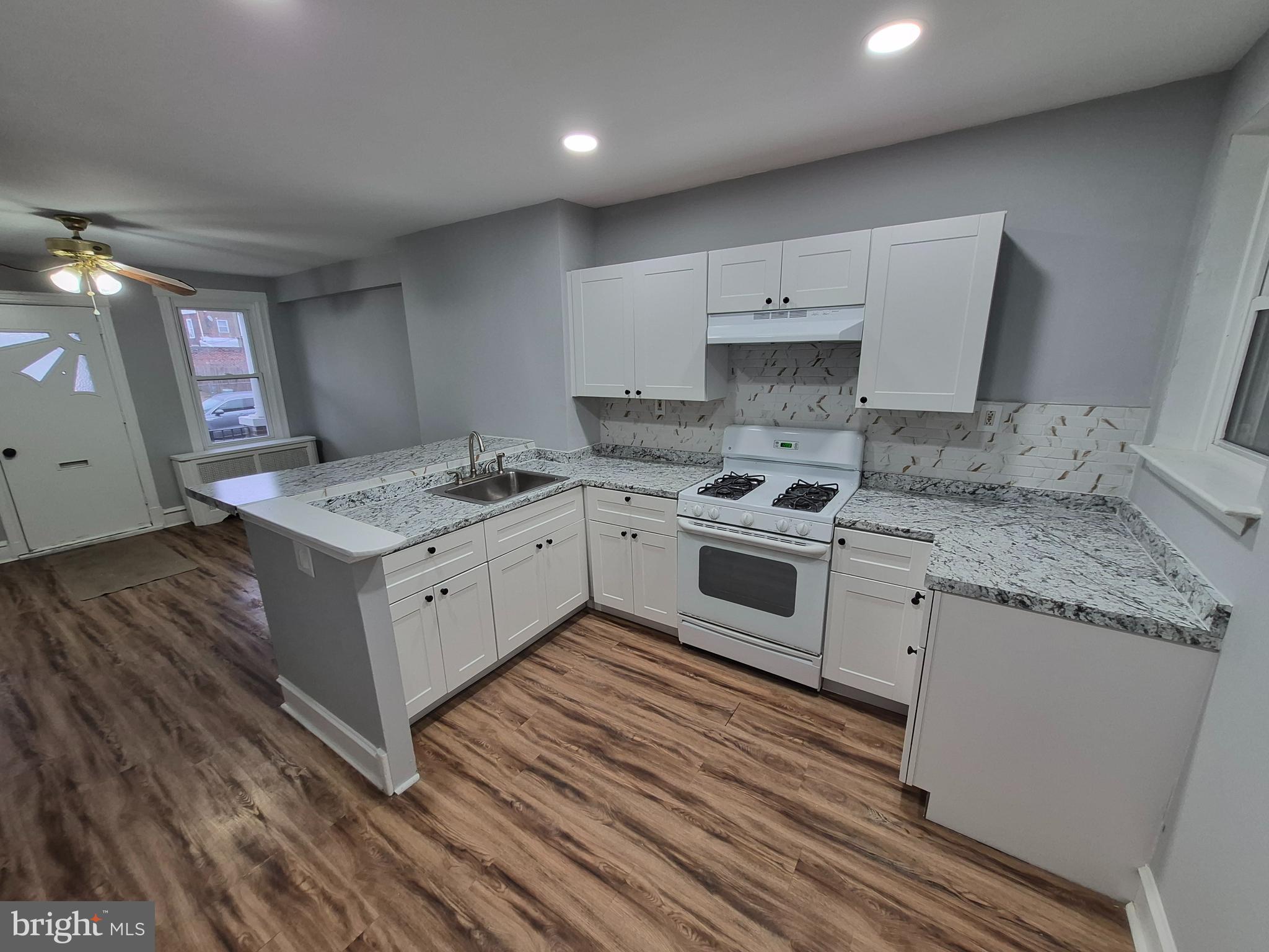 2050 MARGARET STREET