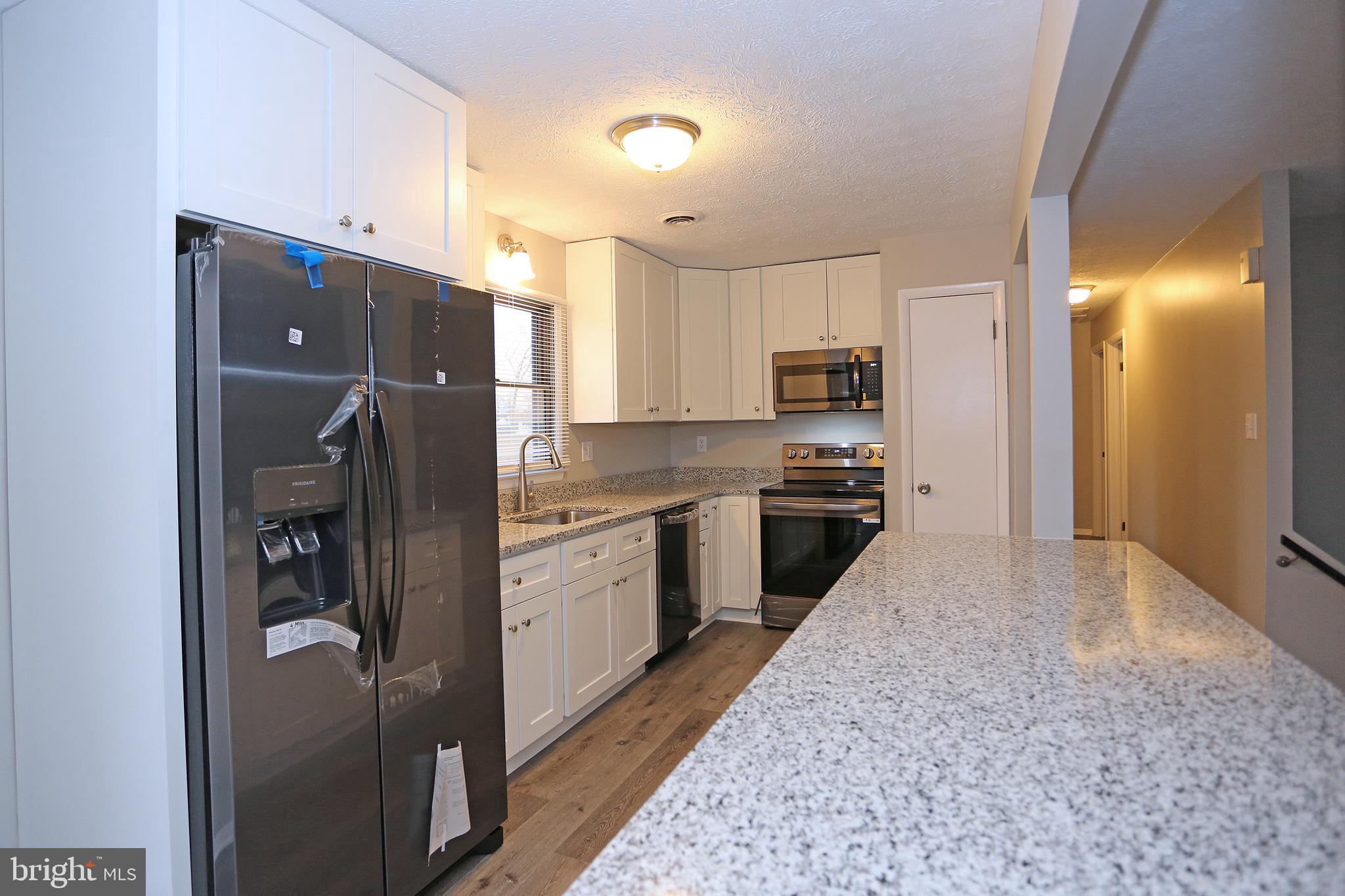 HILLCREST MANOR - Residential