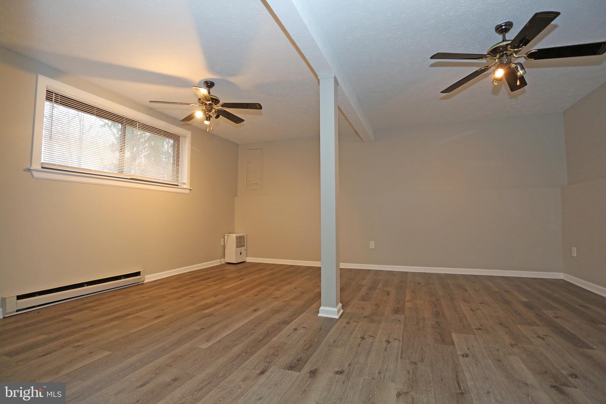 HILLCREST MANOR - Residential