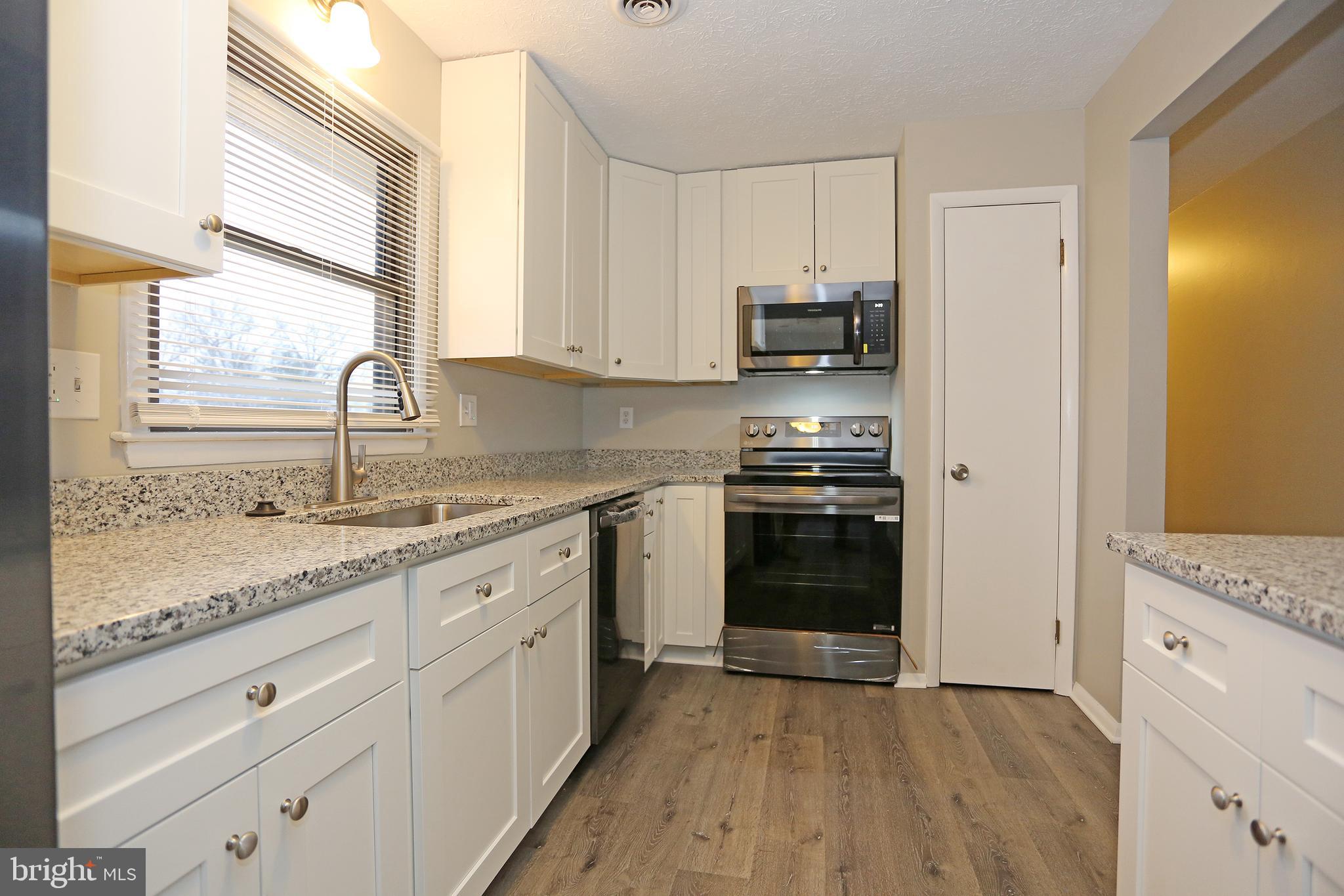 HILLCREST MANOR - Residential