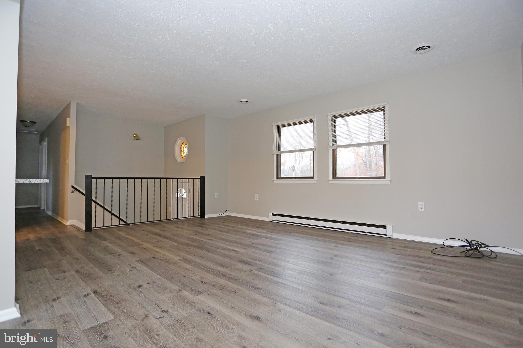 HILLCREST MANOR - Residential