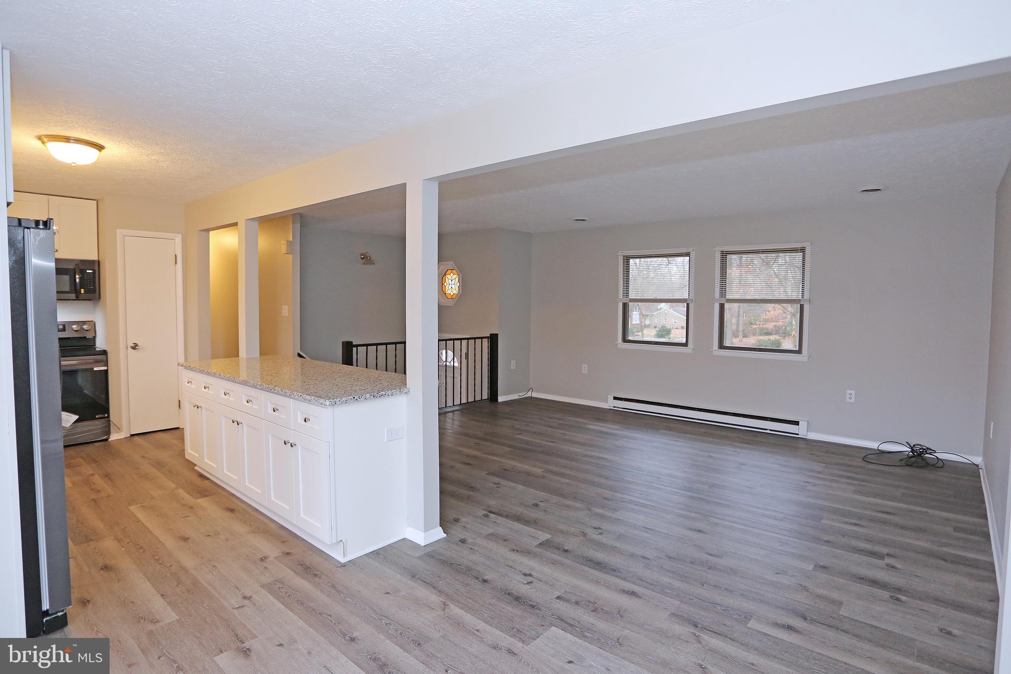 HILLCREST MANOR - Residential