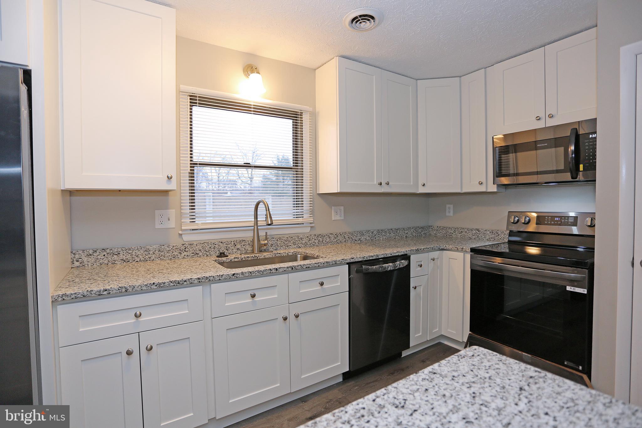 HILLCREST MANOR - Residential