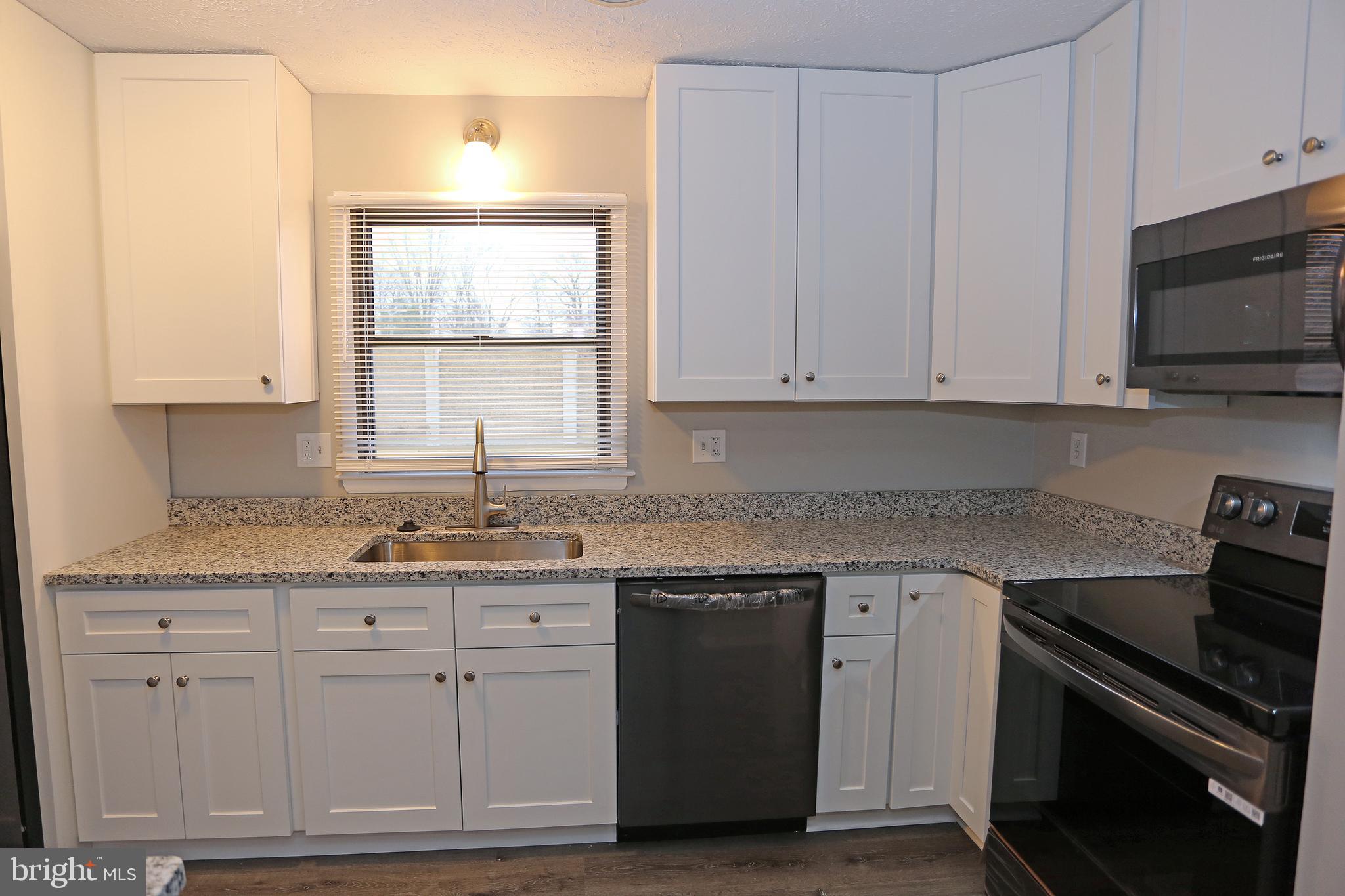 HILLCREST MANOR - Residential