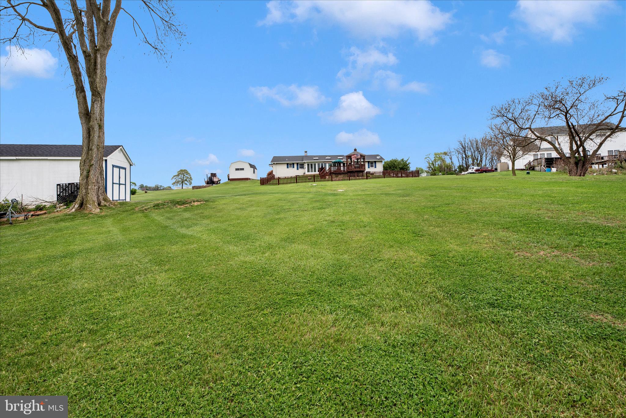 MOUNTAIN VIEW ESTATES - Residential