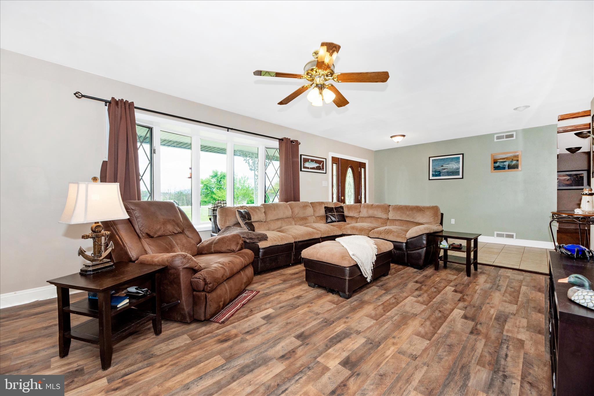MOUNTAIN VIEW ESTATES - Residential