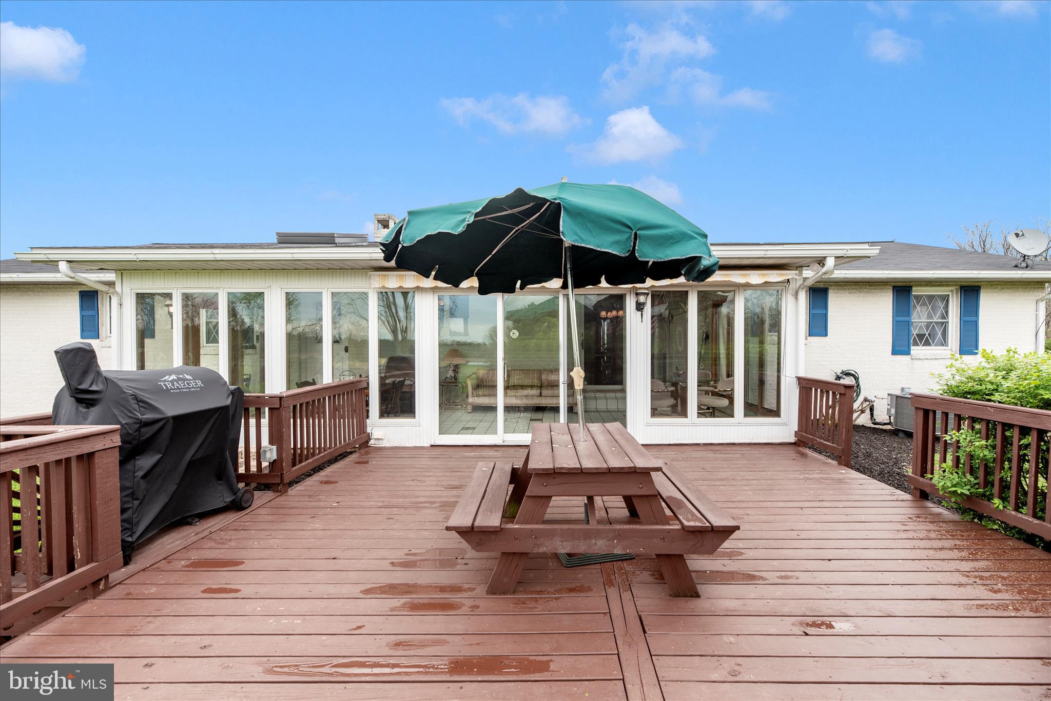 MOUNTAIN VIEW ESTATES - Residential