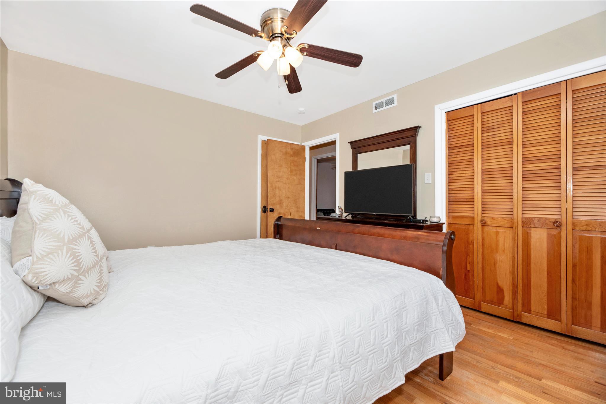 MOUNTAIN VIEW ESTATES - Residential