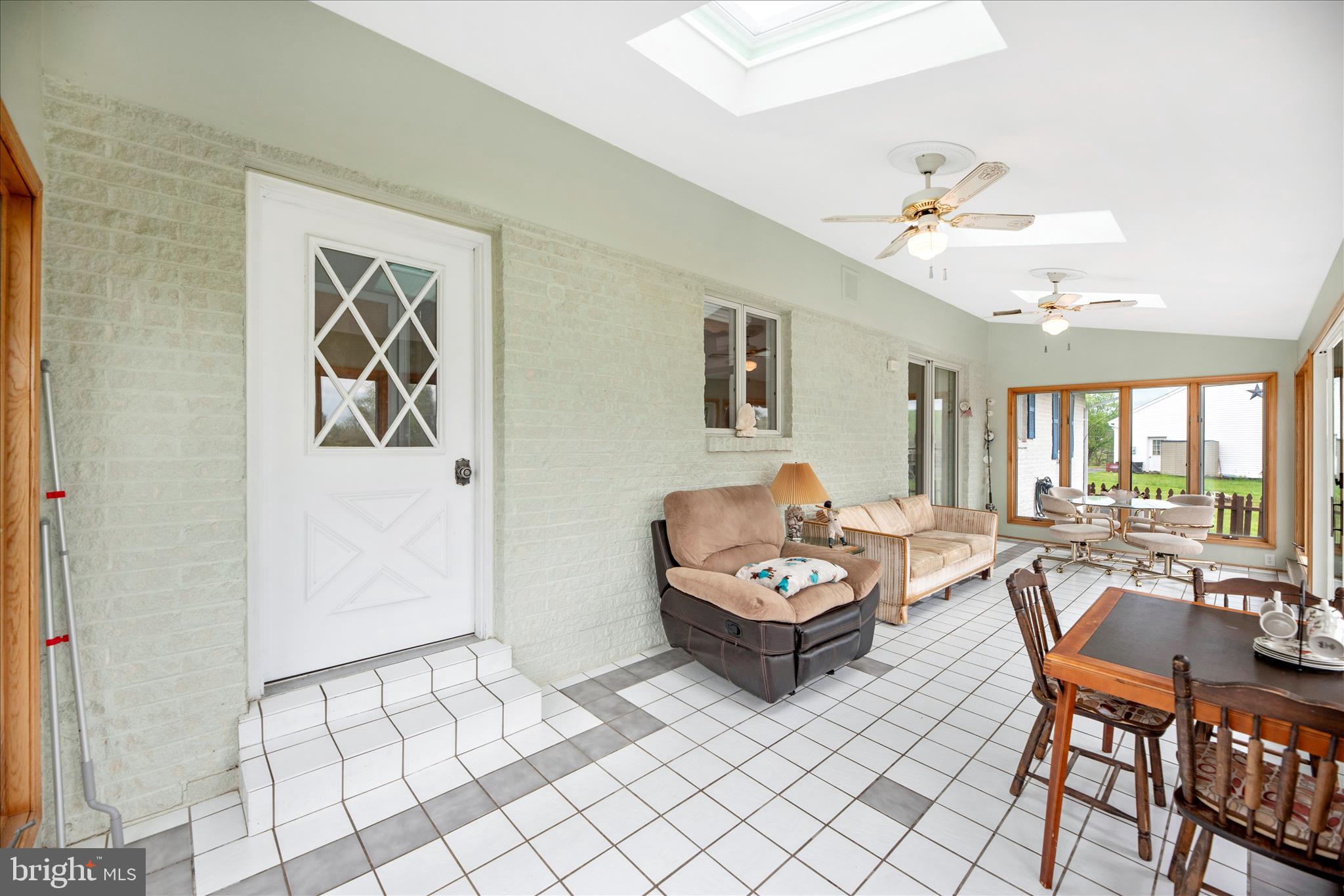 MOUNTAIN VIEW ESTATES - Residential