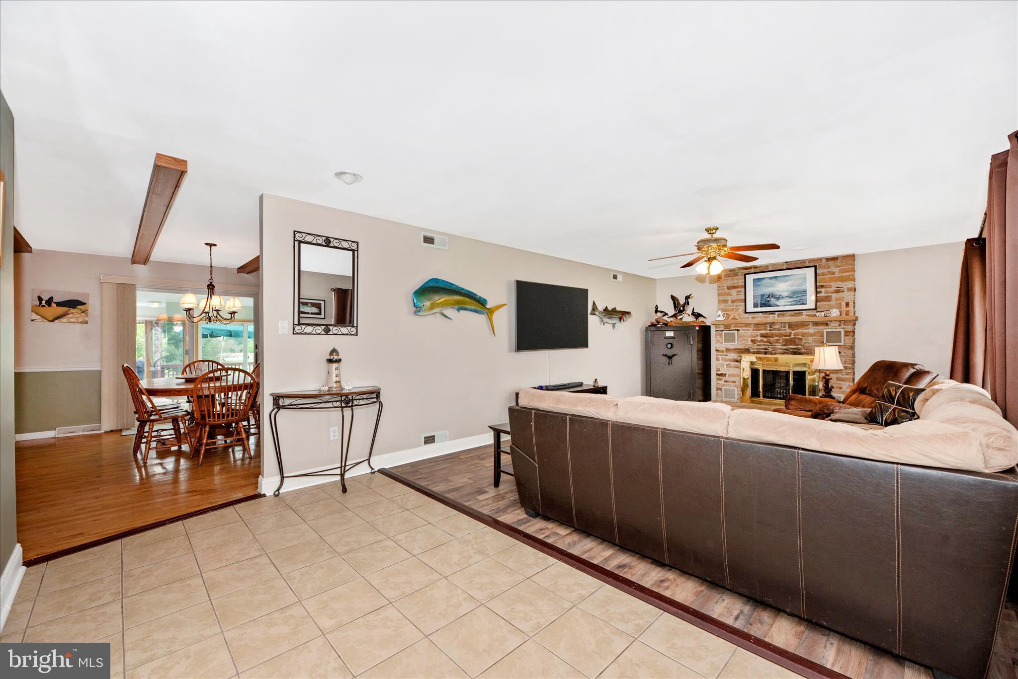 MOUNTAIN VIEW ESTATES - Residential