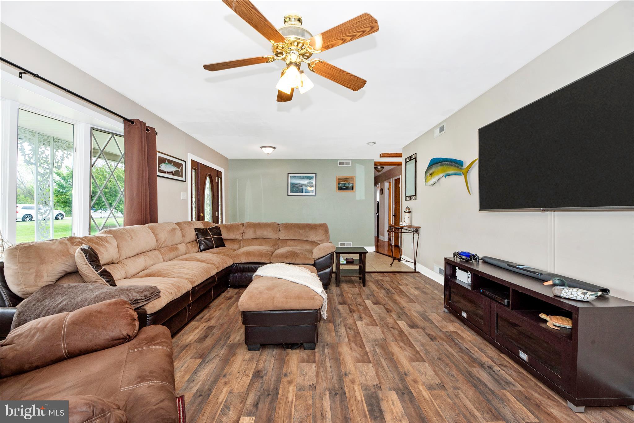 MOUNTAIN VIEW ESTATES - Residential