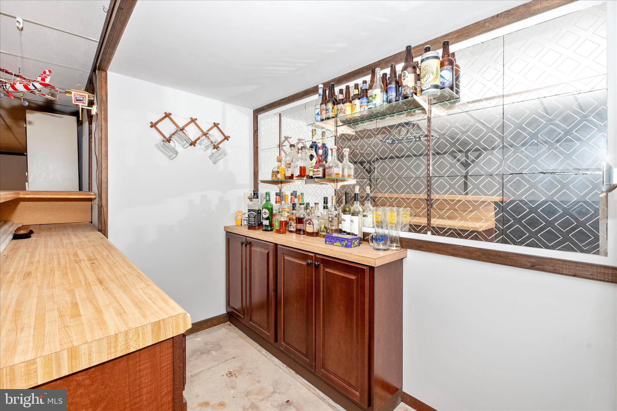 MOUNTAIN VIEW ESTATES - Residential