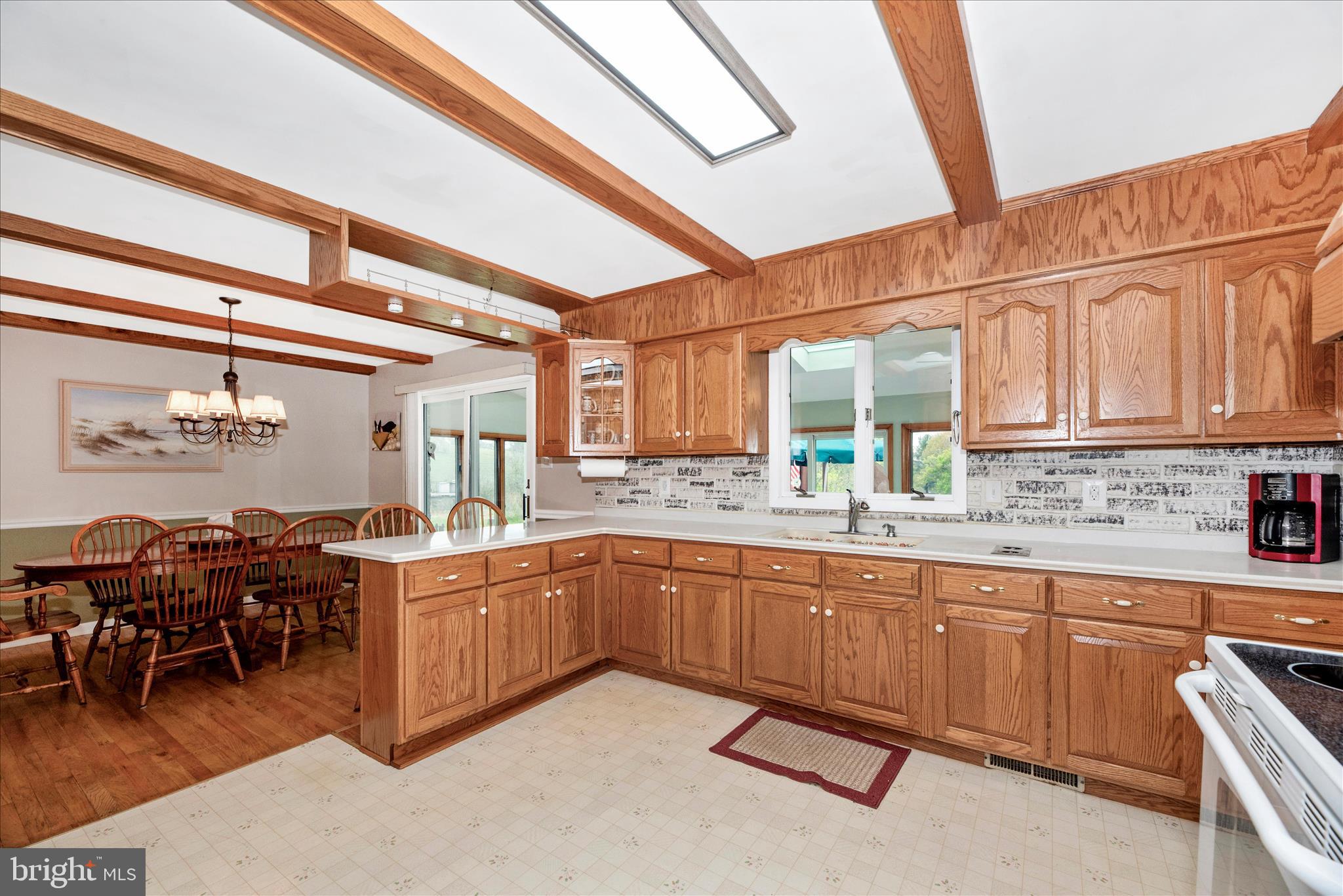 MOUNTAIN VIEW ESTATES - Residential