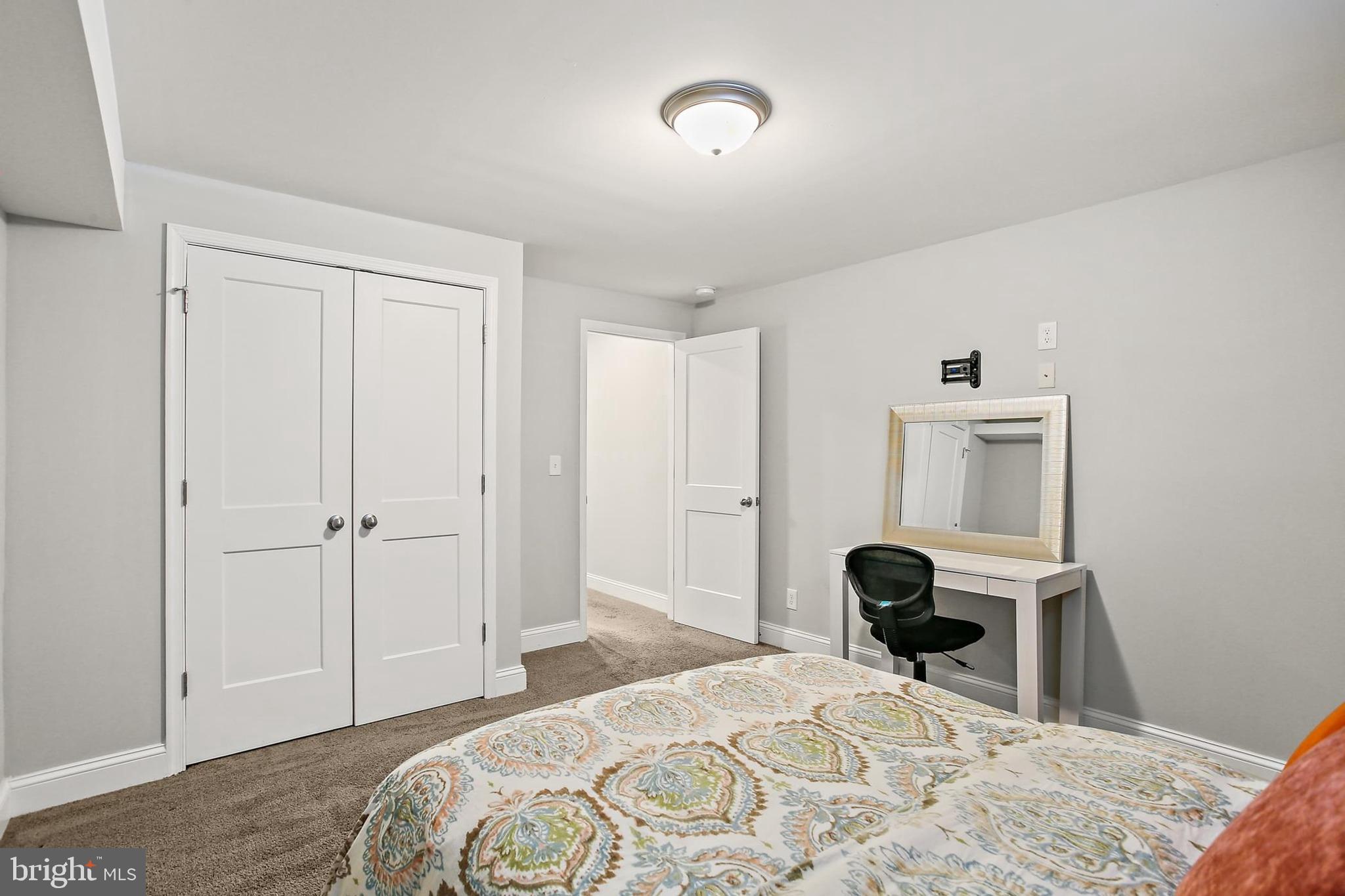 HIGHLANDTOWN - Residential